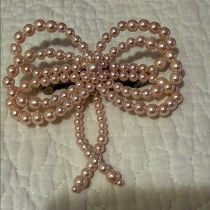 Vintage faux, pearl pink barrette